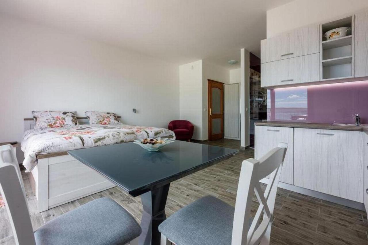 Apartmani Rino Dramalj Εξωτερικό φωτογραφία